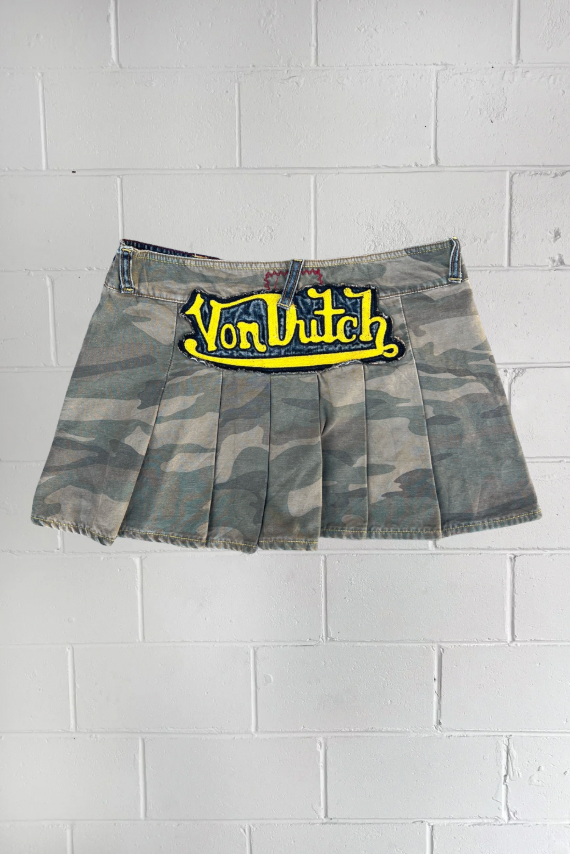 VON DUTCH spellout camo micro skirt ★ Size estimated small