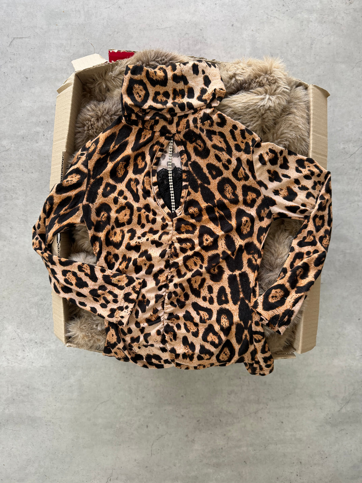 Leopard turtle neck ★ Size est small