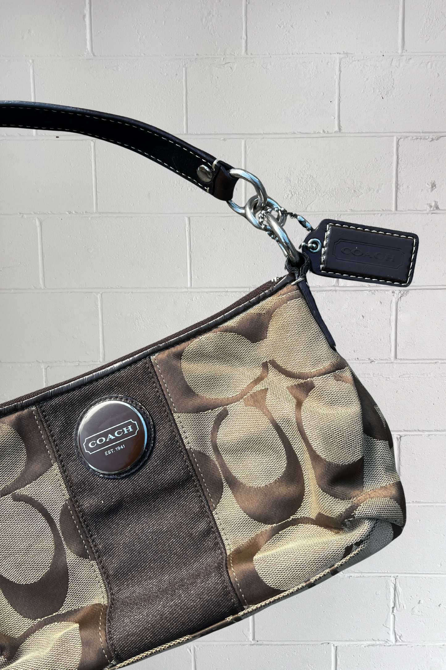 COACH brown monogram shoulderbag ★