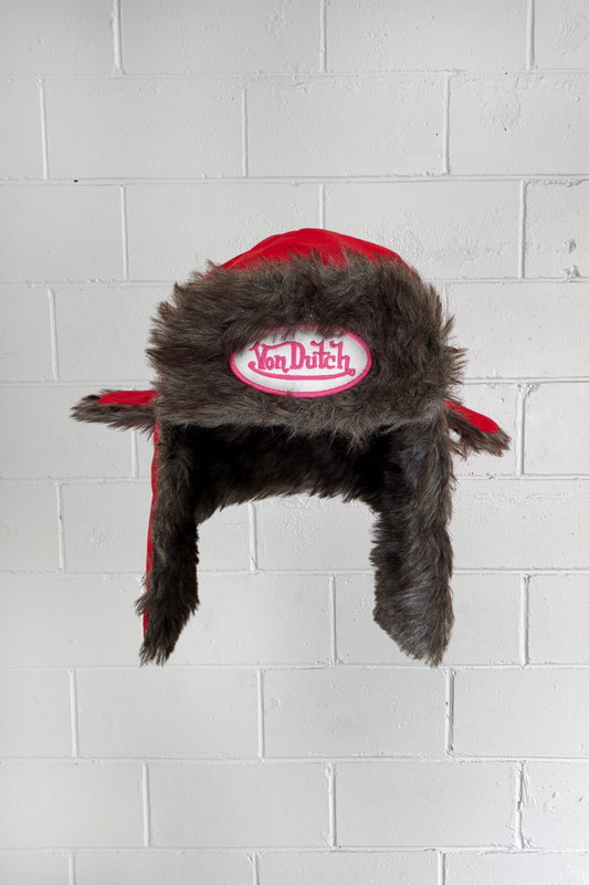 VON DUTCH festival fluffy hat red + pink ★