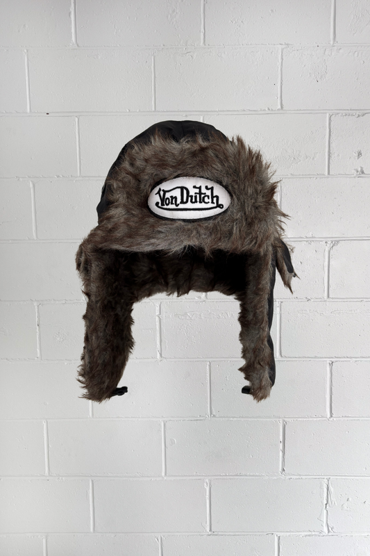 VON DUTCH festival fluffy hat black + white ★