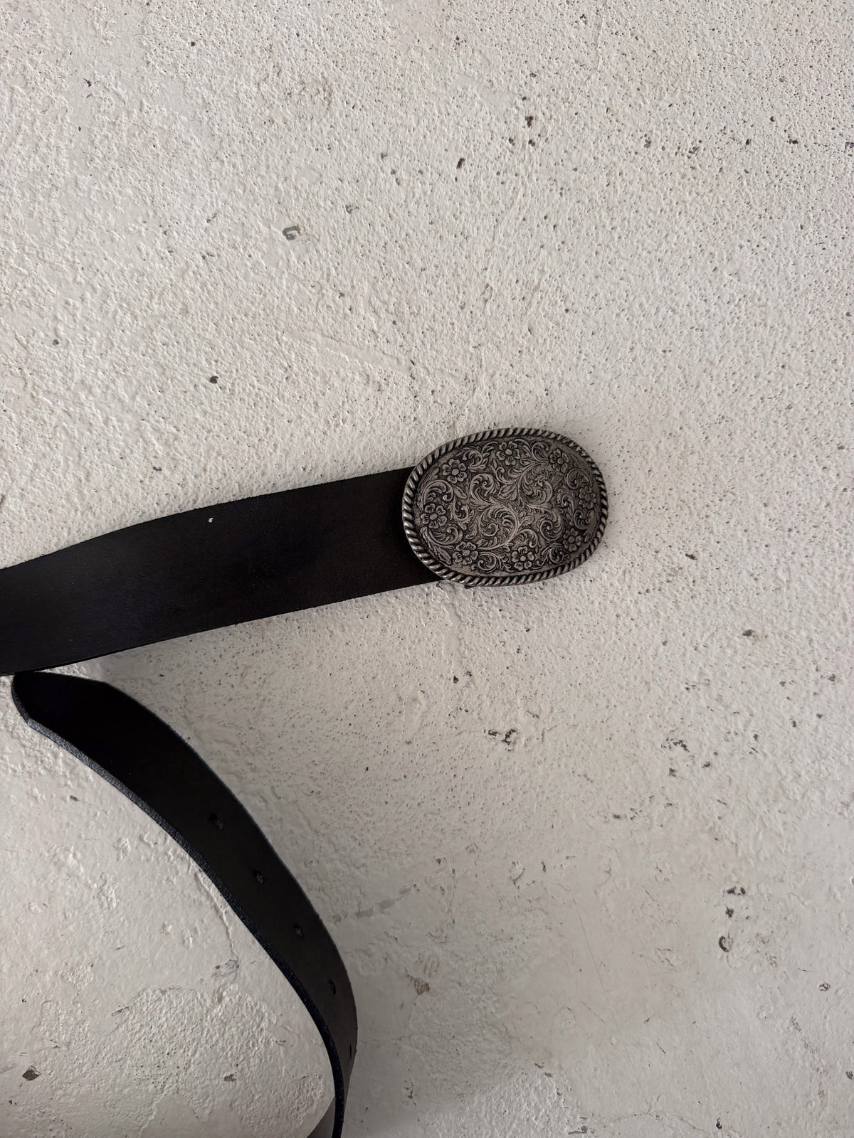 Black floral buckle festival belt  ★  Size M