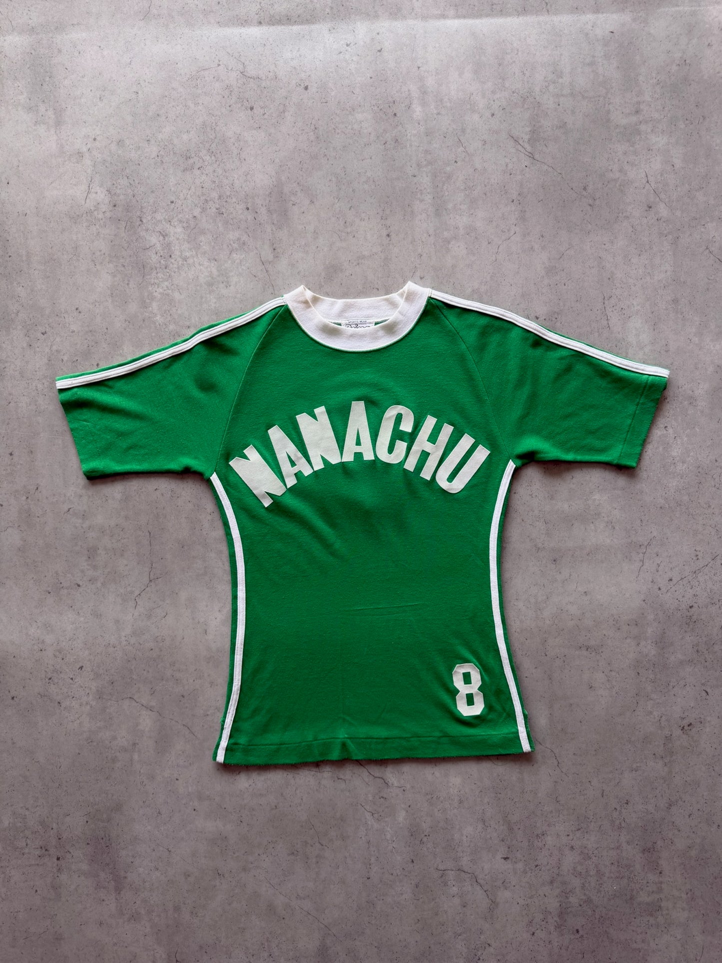 PRIMA green "nanachu" tee★ Size labelled small