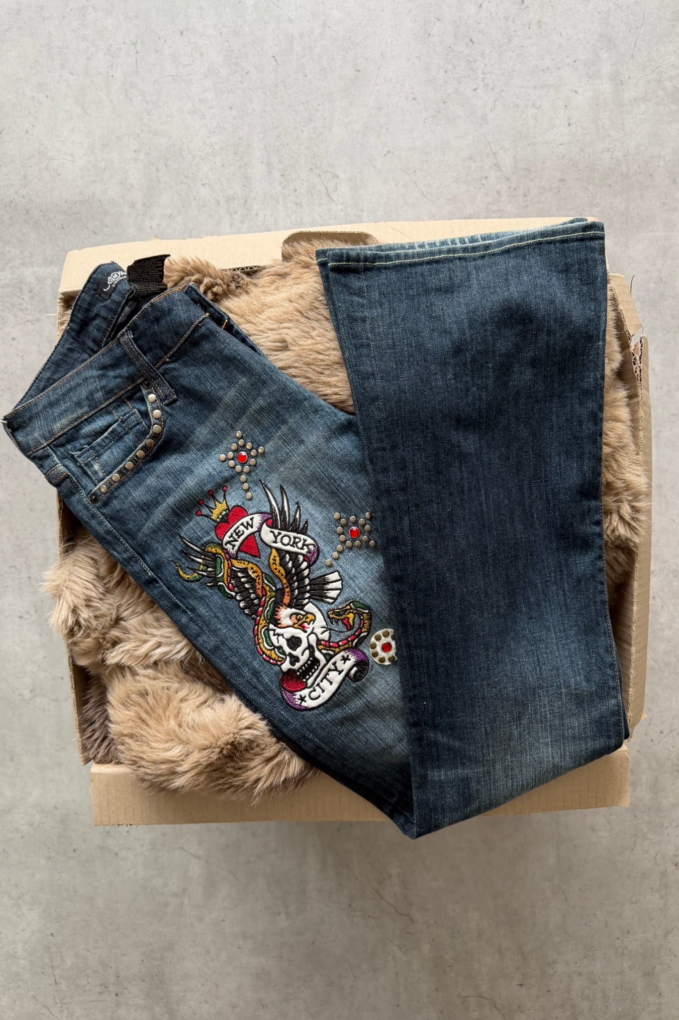 ED HARDY embellished graphic jeans ★ Size 28"