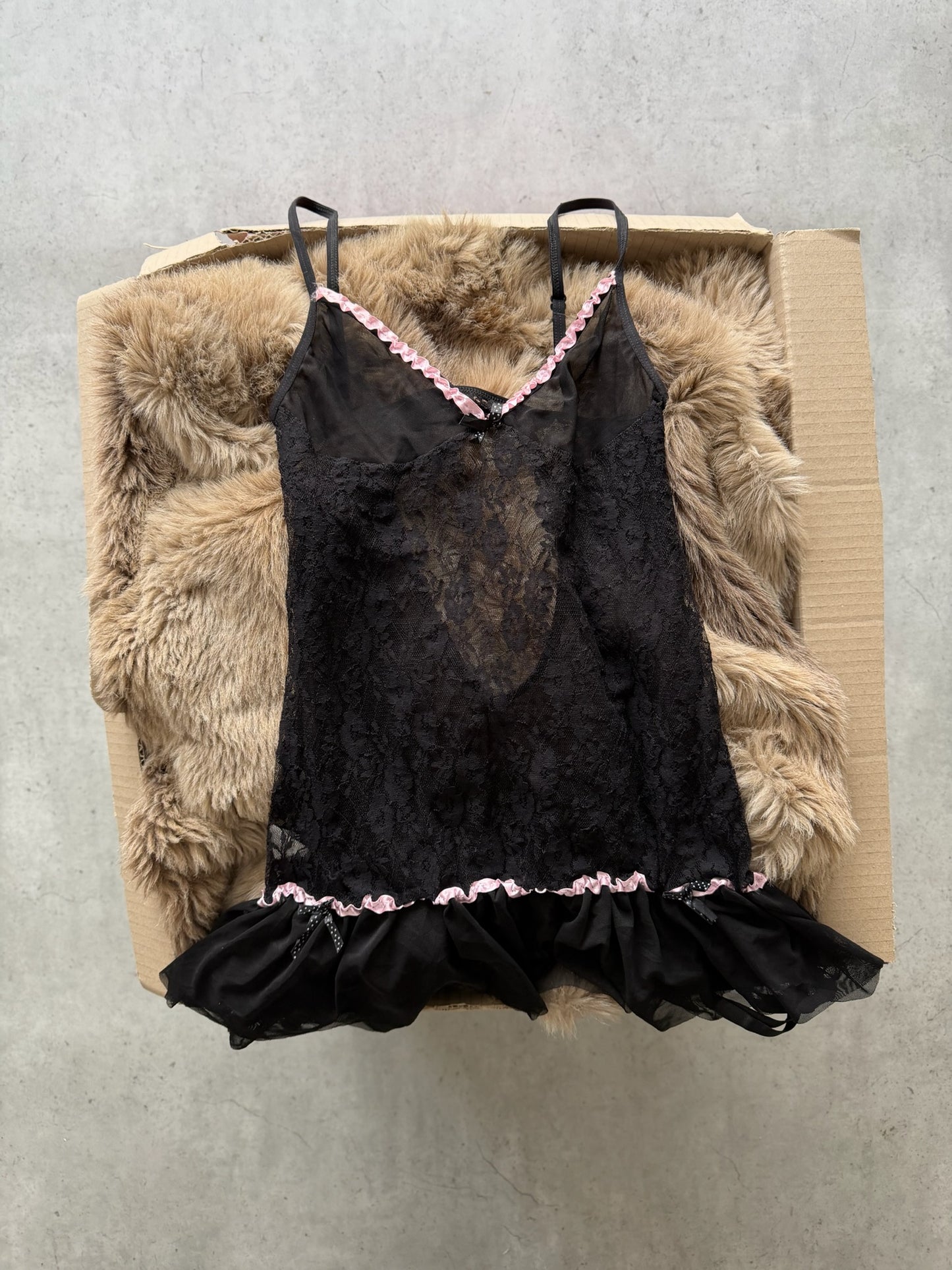 Black + pink dress cami ★ Size est small