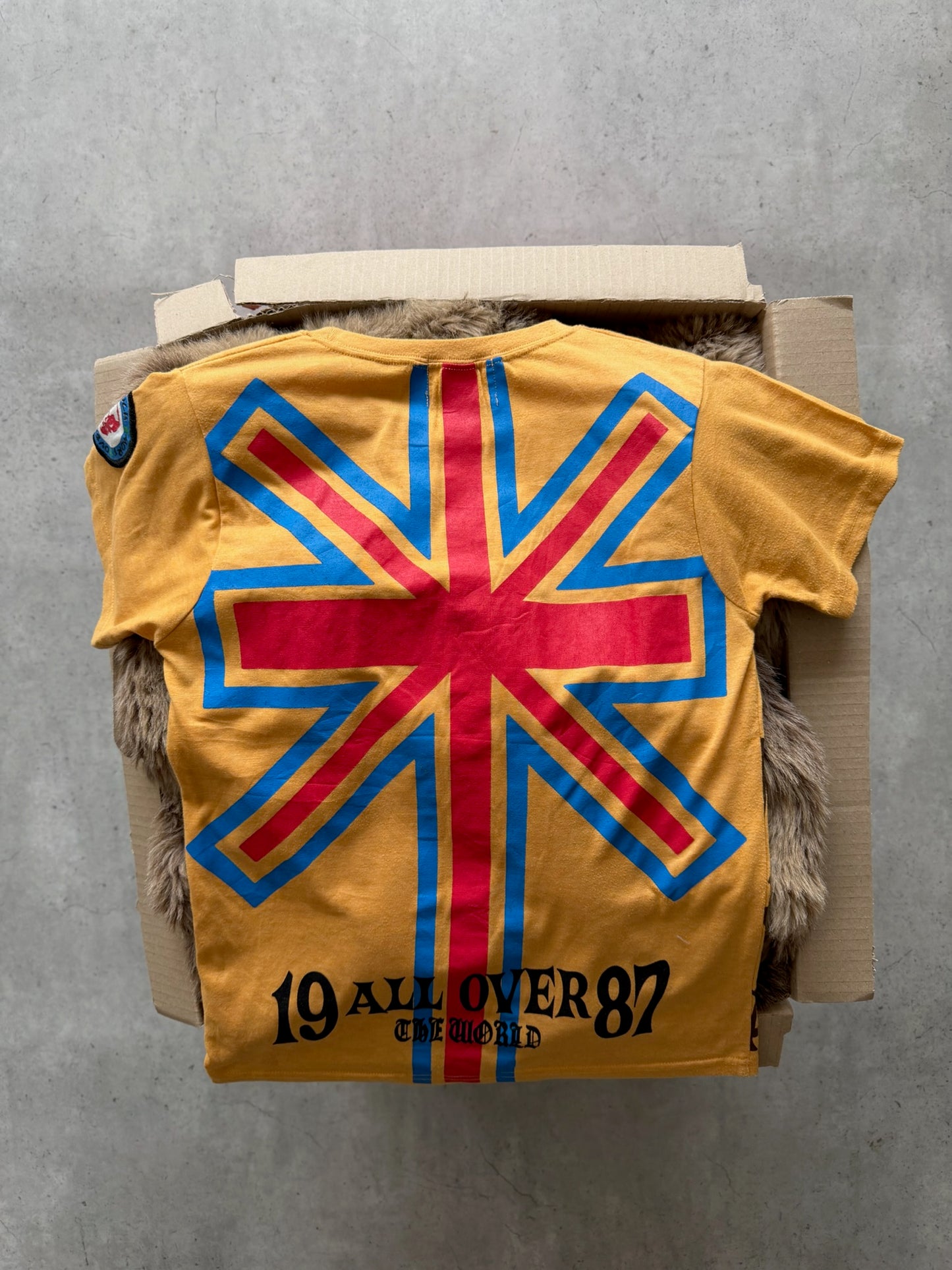 BUBBLE JAM yellow +brown graphic "skull" tee  ★ Size labelled large