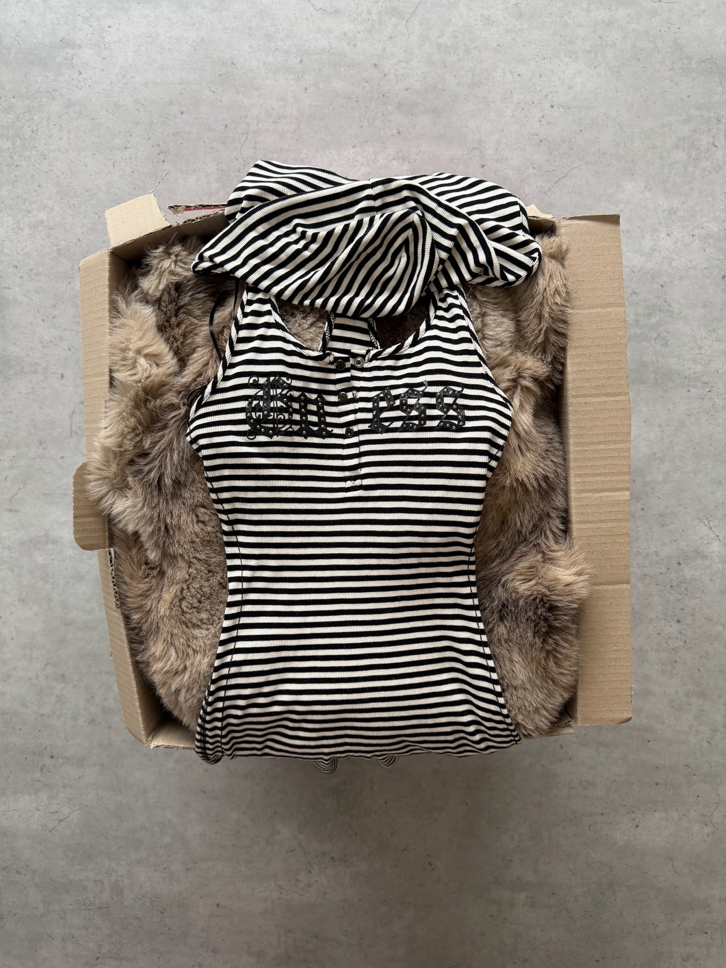 GUESS black + white stripe hooded top ★ Size labelled medium