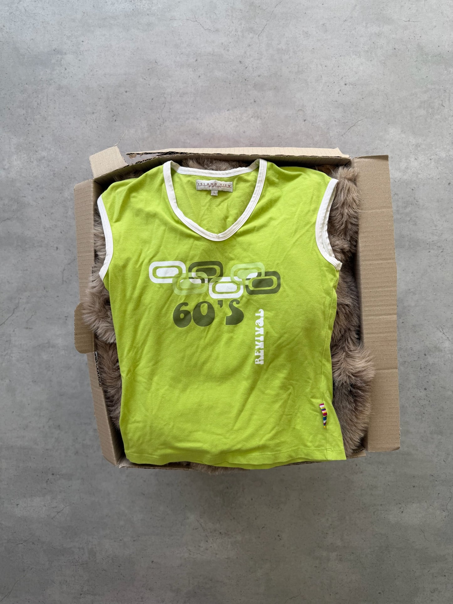 Green "60s" graphic tank ★ Size labelled large