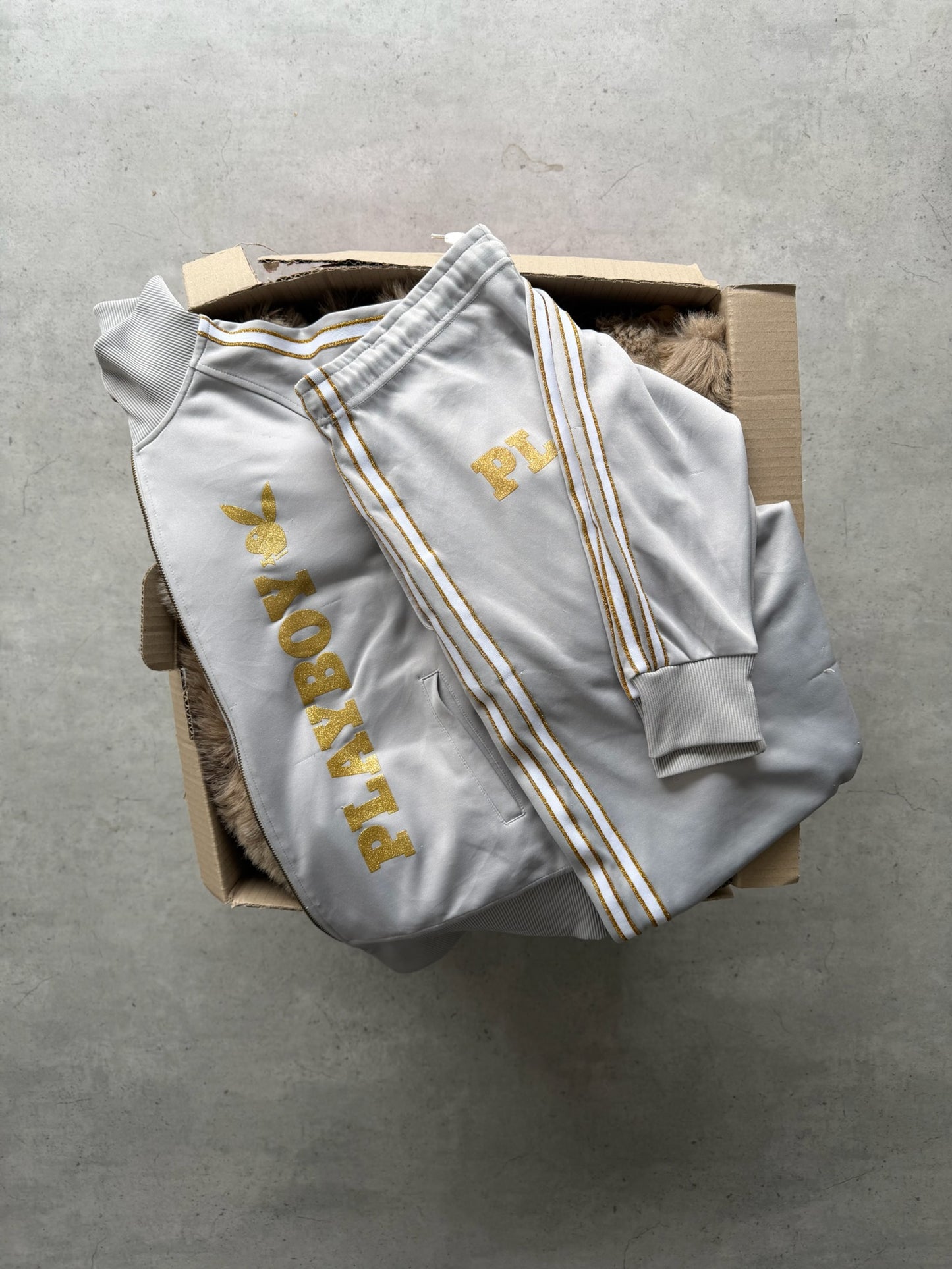 PLAYBOY silver + gold track set ★ Size labelled medium