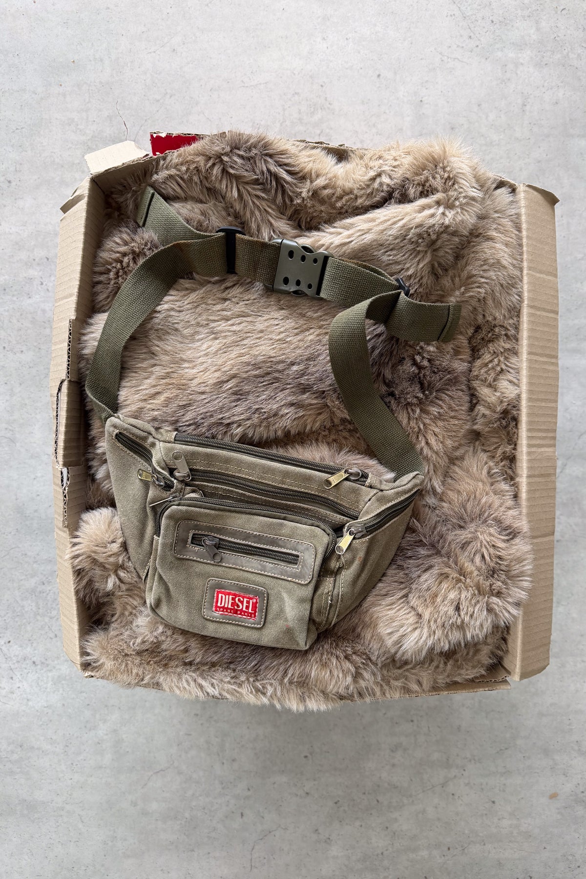 DIESEL khaki crossbody bag ★