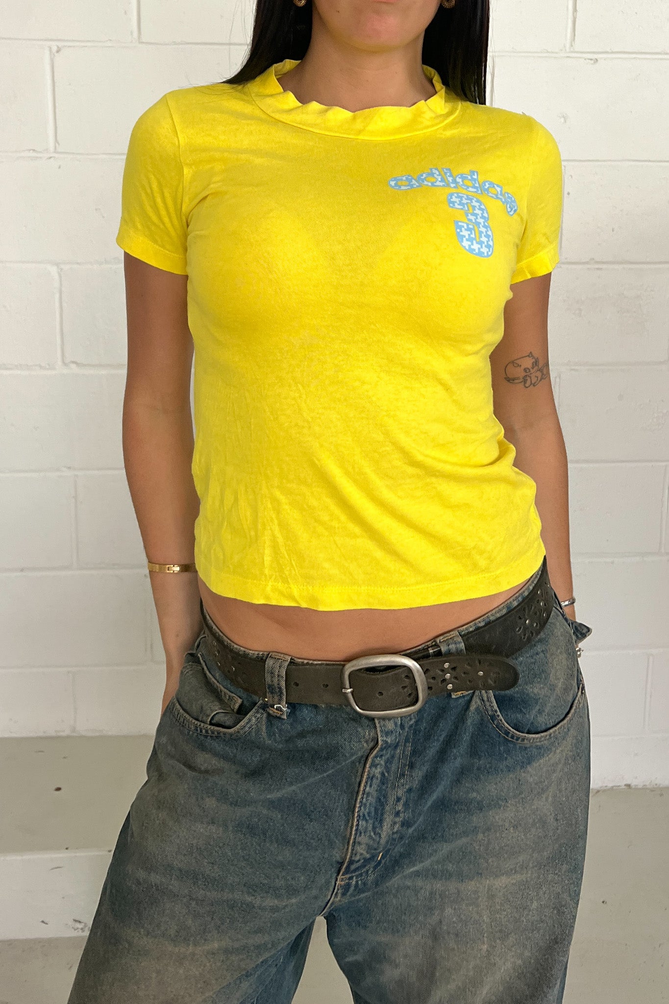 ADIDAS vintage yellow baby tee