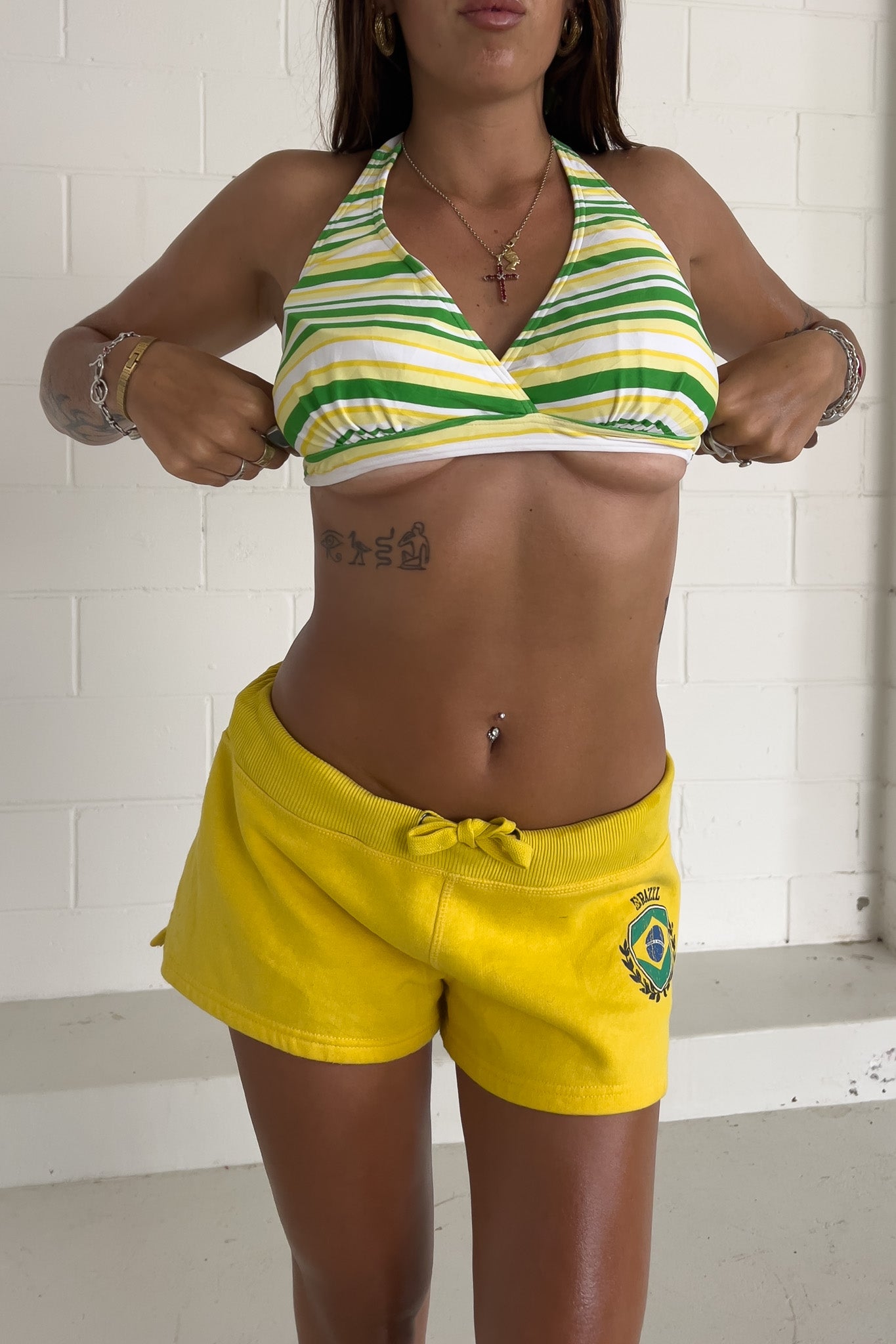 BRAZIL micro short ★ Size Large