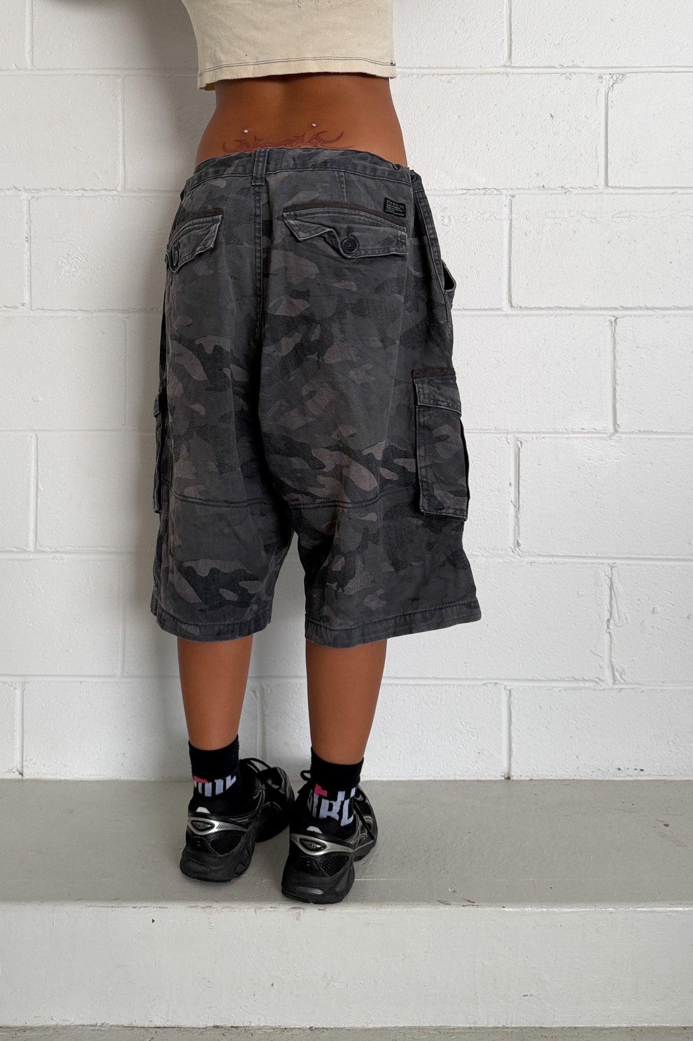 FIRETRAP dark camo shorts ★ One size adjustable waist