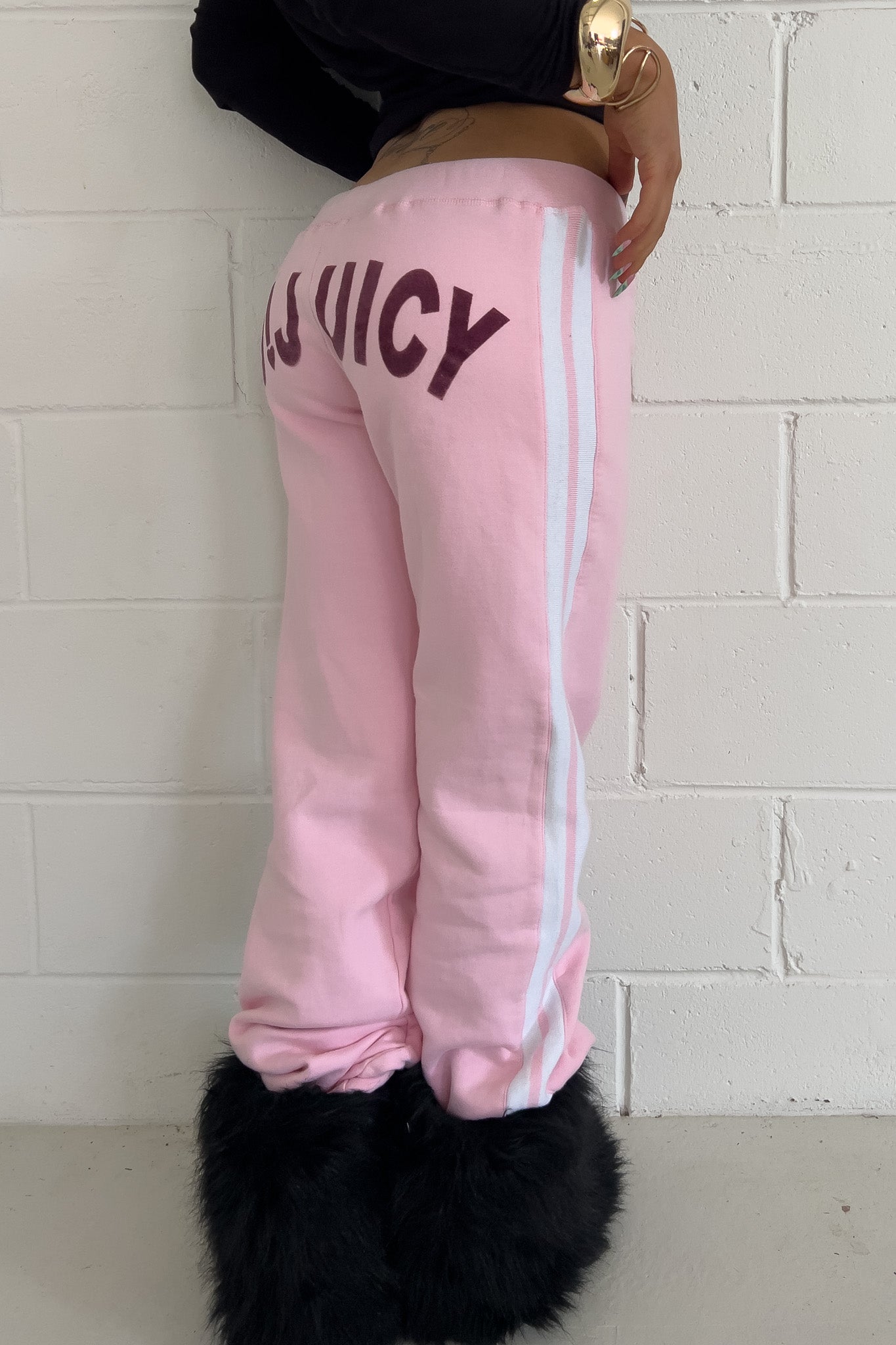 JUICY COUTURE pink + white stripe track pants ★ Size large