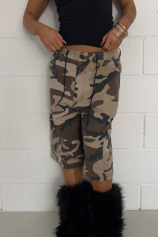 RENEGADE brown camo shorts ★ One size (Adjustable drawstring)