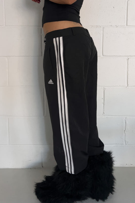 ADIDAS black + white track capris ★ Size labelled large (Adjustable drawstrings)