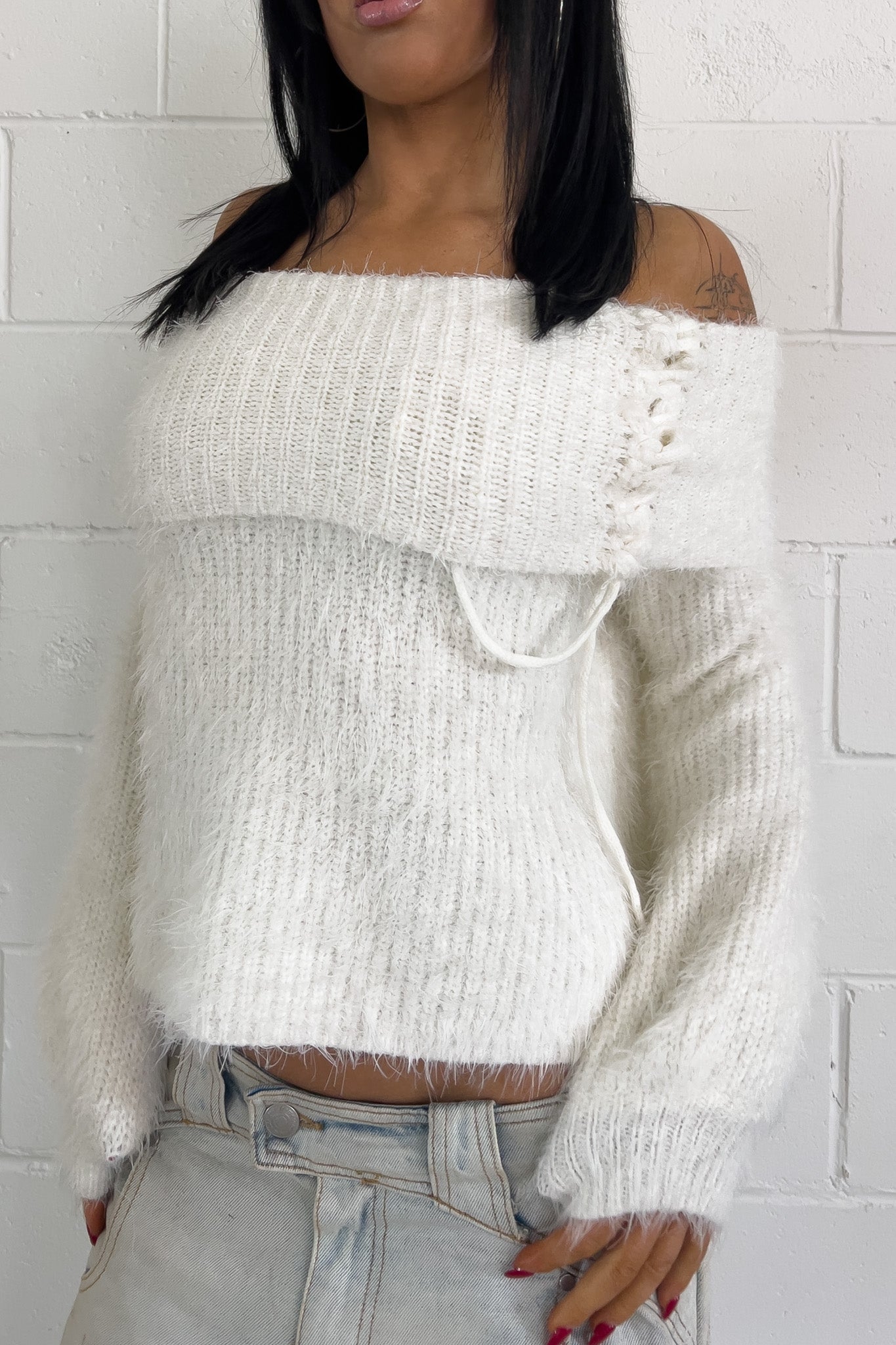 White fuzzy longsleeve ★ Size est large