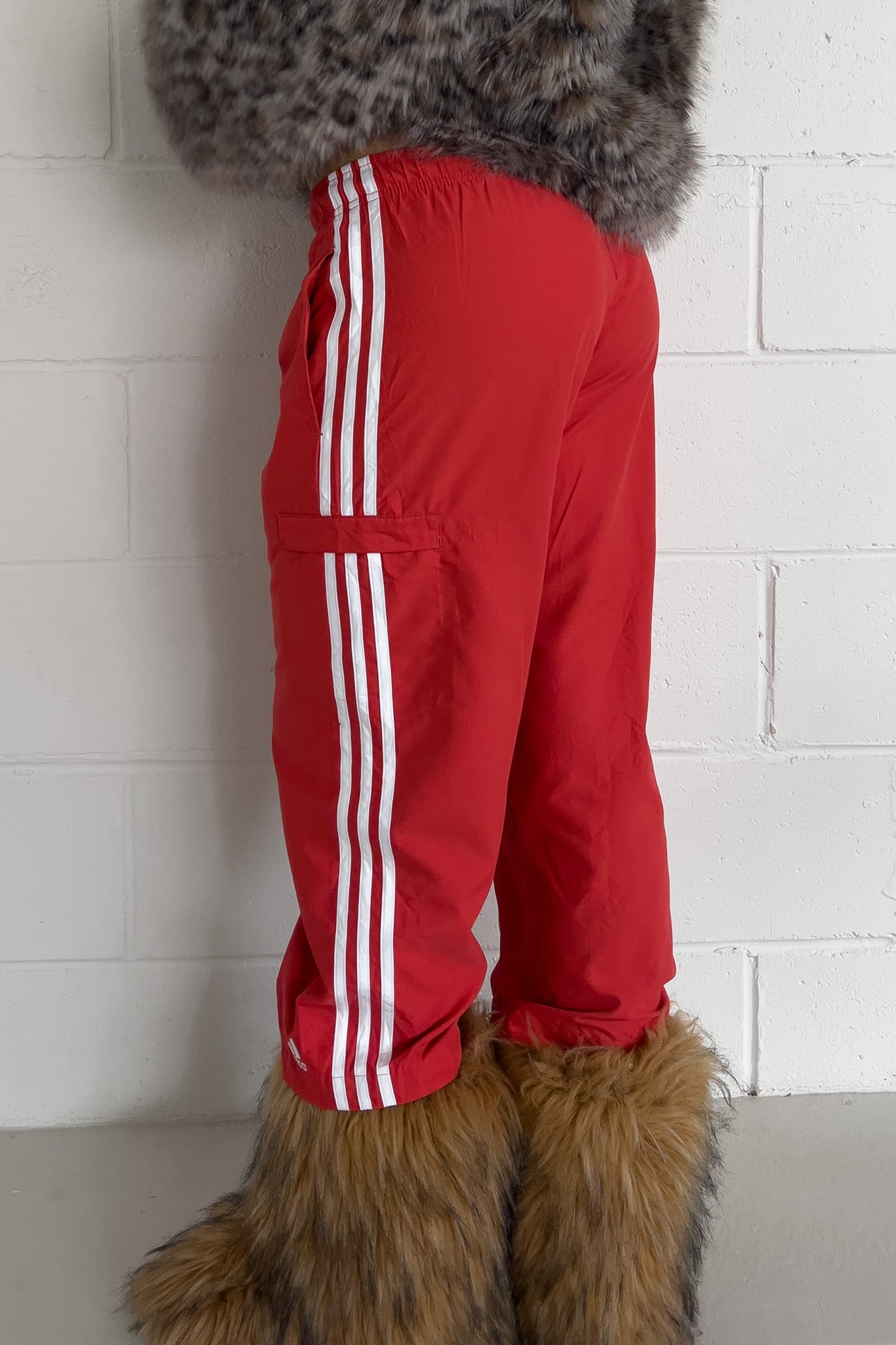 ADIDAS red + white track capris ★ Size labelled small (Adjustable drawstrings)