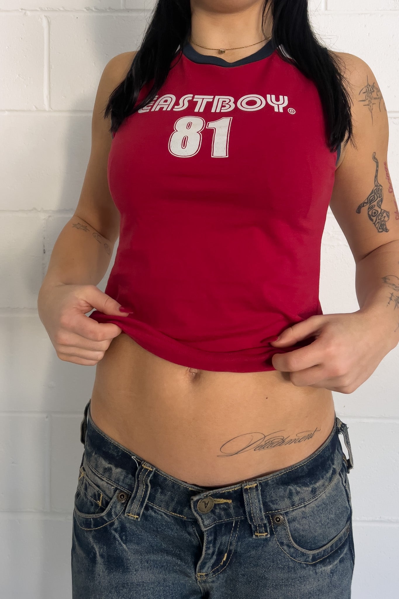 EASTBOY red "81" tank  ★ Size labelled small/medium