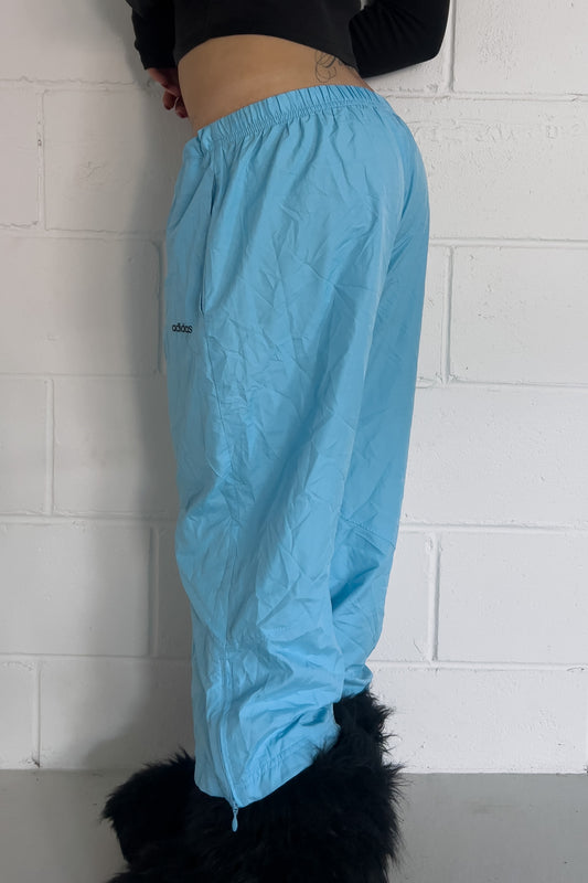 ADIDAS light blue track capris ★ Size labelled large