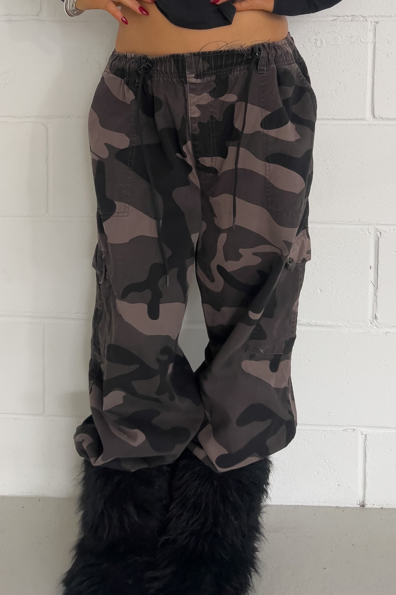 EMERSON camo black pants ★ Size labelled 38 (Adjustable drawstrings)