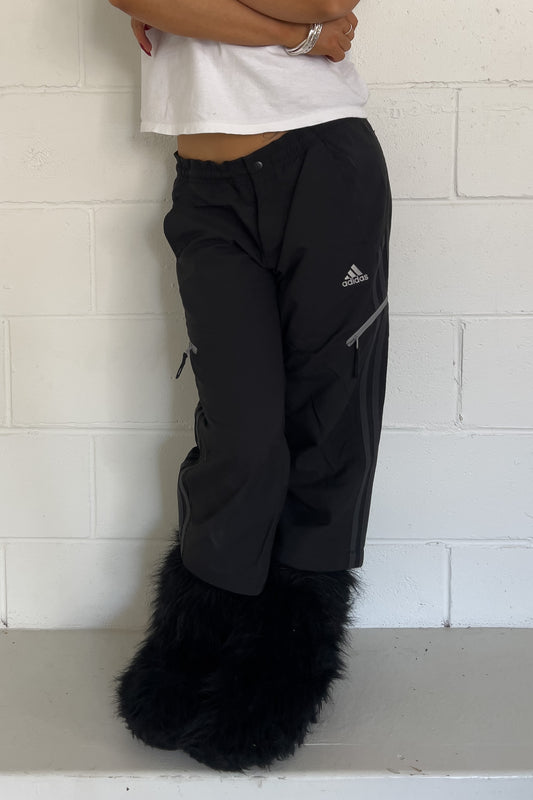 ADIDAS black + grey track capris ★ Size labelled small