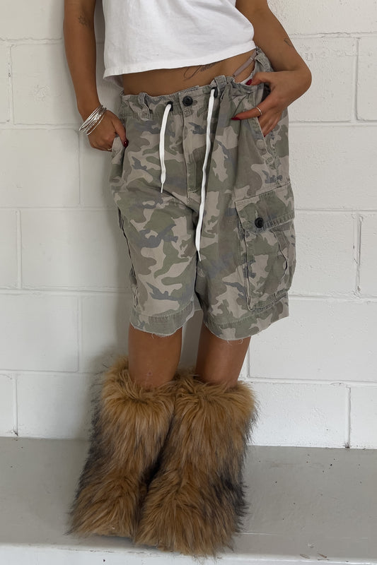AMERICAN EAGLE green camo shorts ★ One size (Adjustable drawstring)