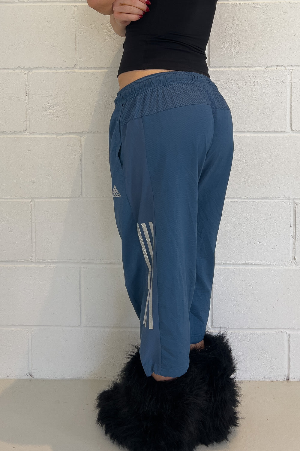 ADIDAS blue track capris ★ Size labelled medium