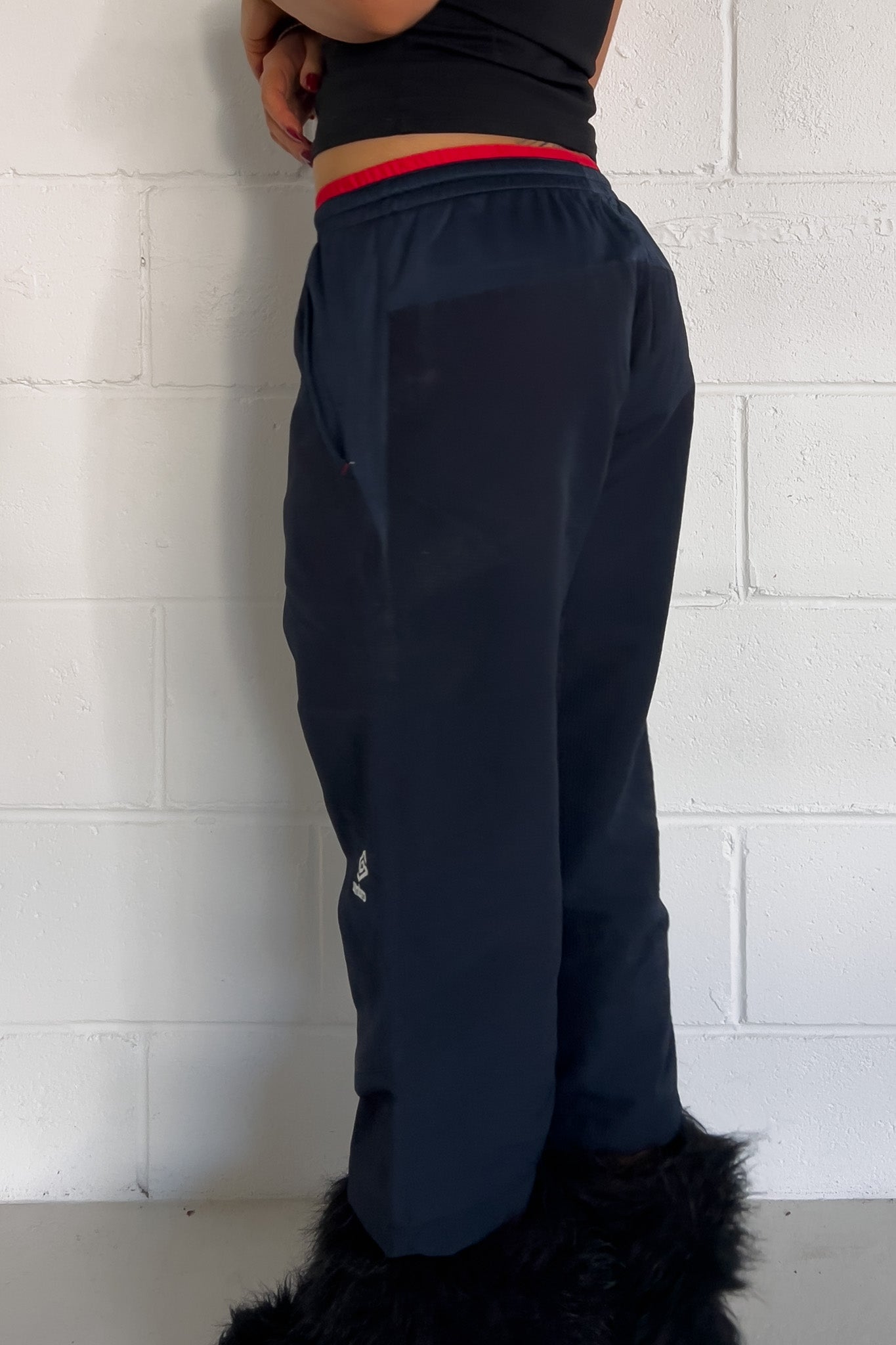 UMBERO navy + red  track capris ★ Size est small
