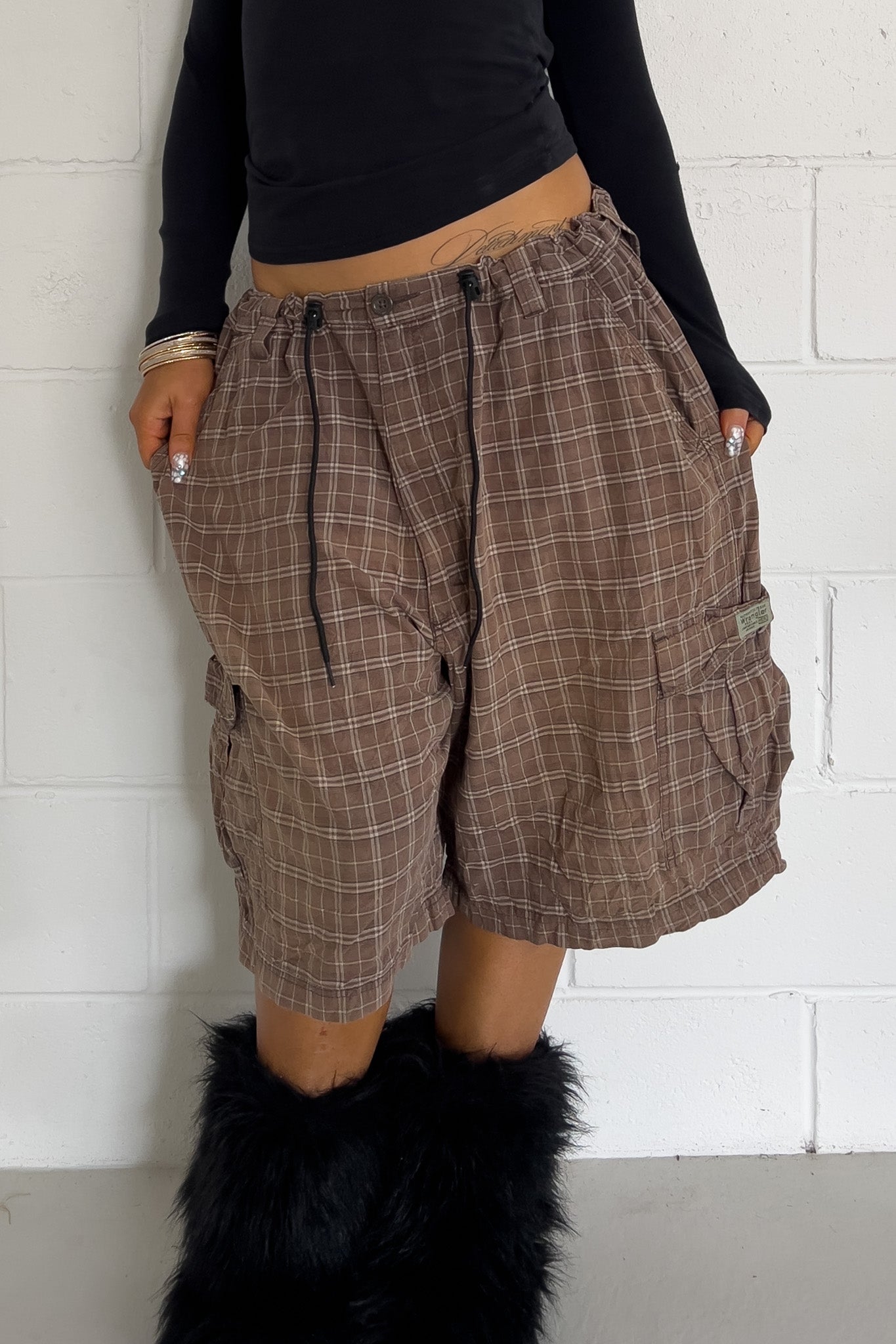 WRANGLER brown plaid short ★ One size adjustable waist