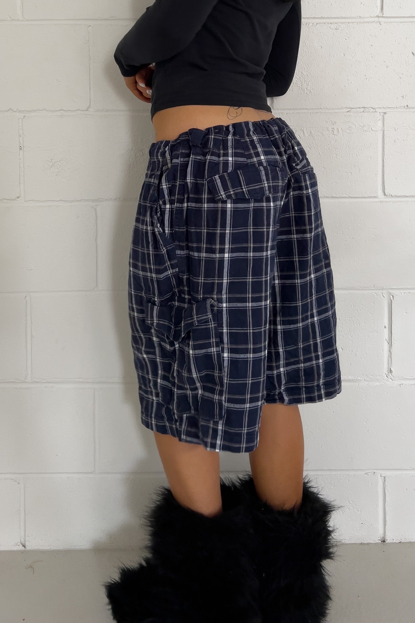 GREAT NORTH WEST navy plaid short ★ One size adjustable waist