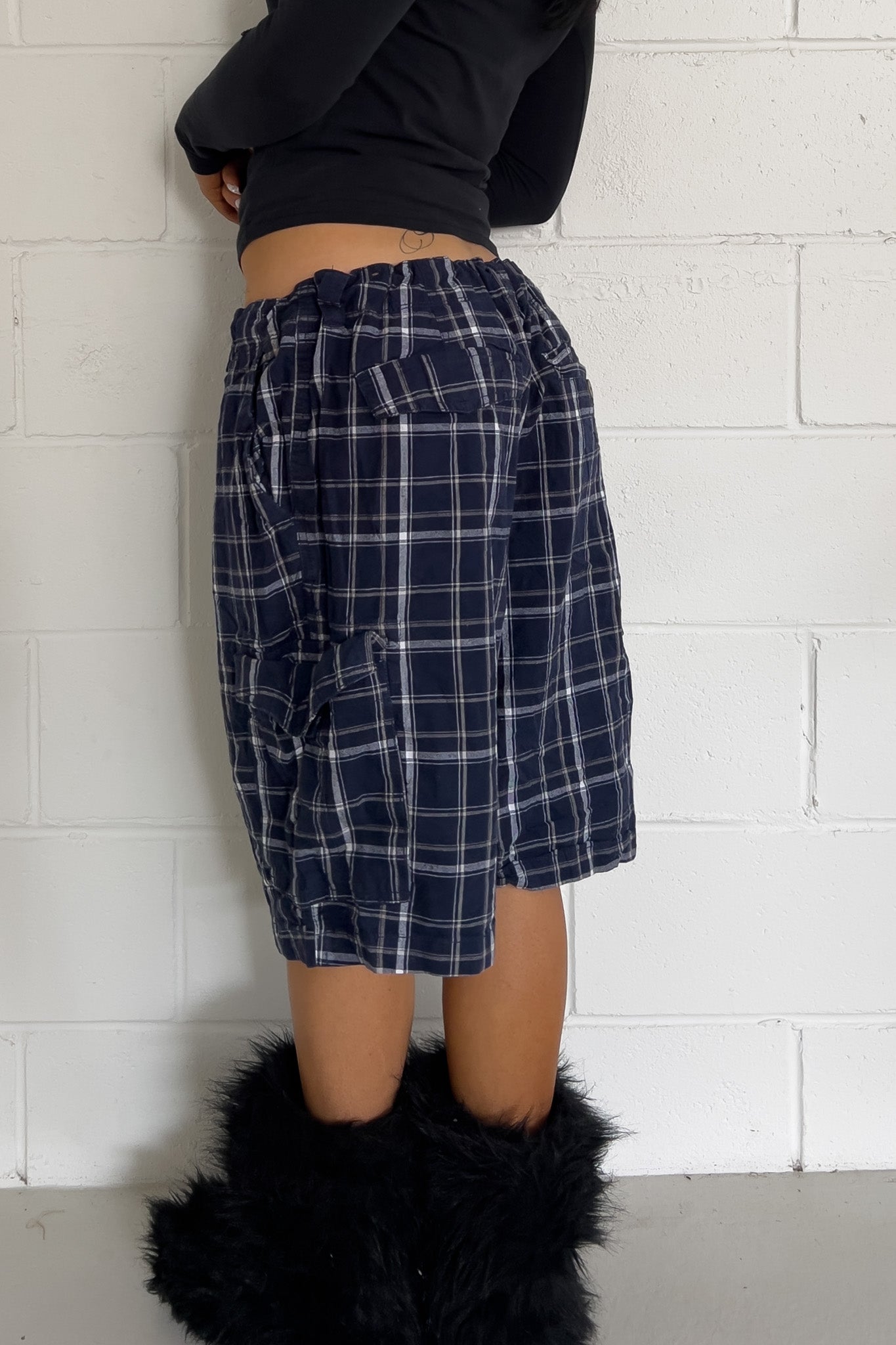 GREAT NORTH WEST navy plaid short ★ One size adjustable waist