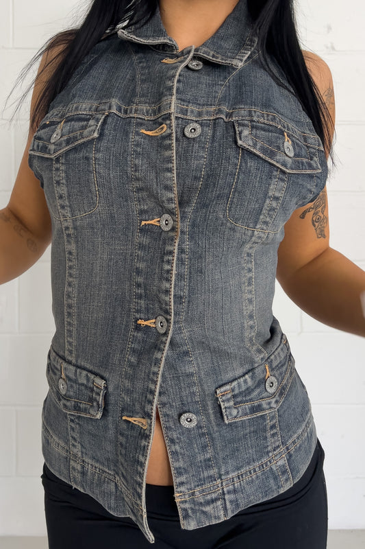 reworked denim vest ★ Size est medium