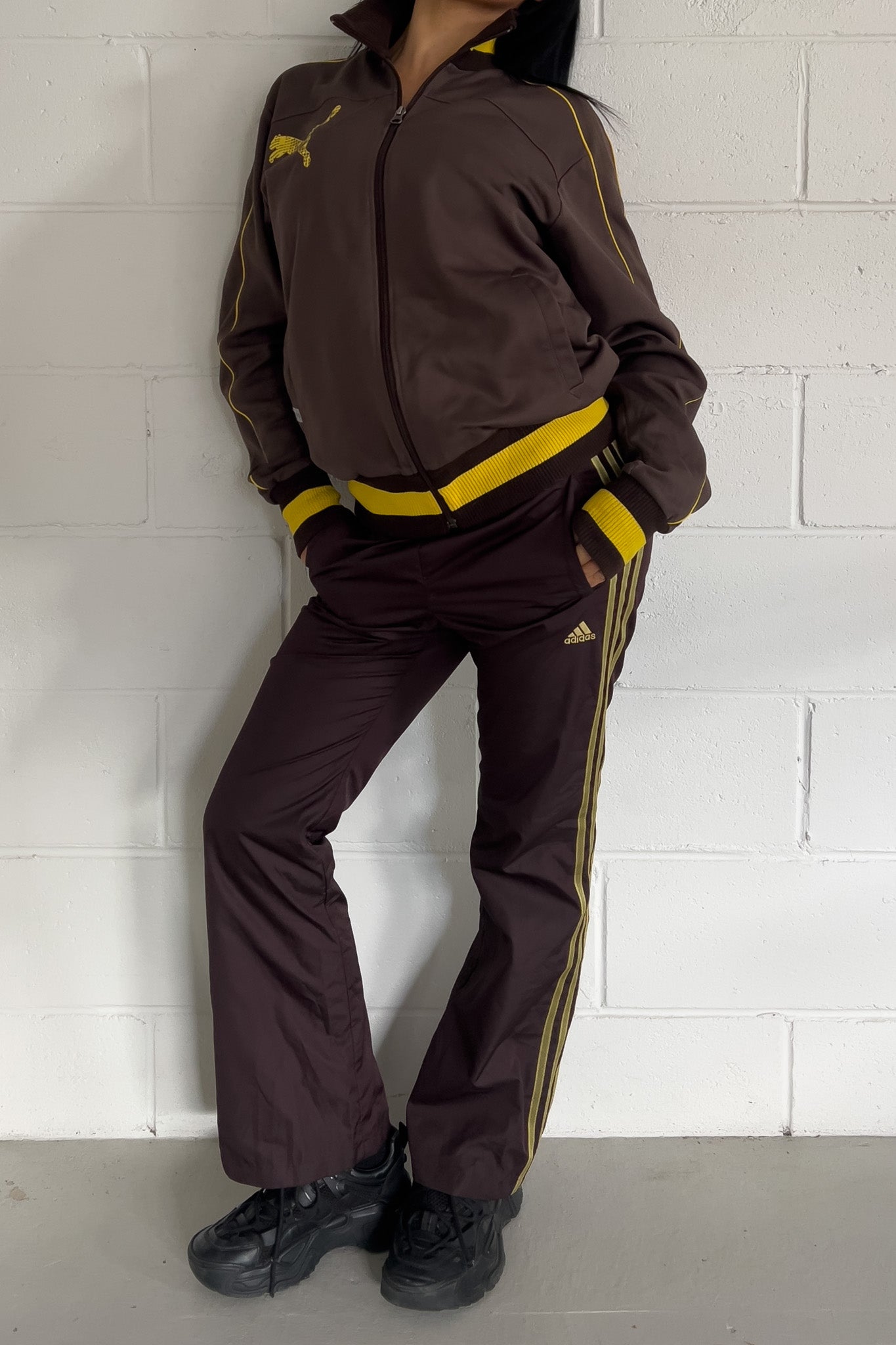 PUMA brown + yellow track jacket ★ Size Est small