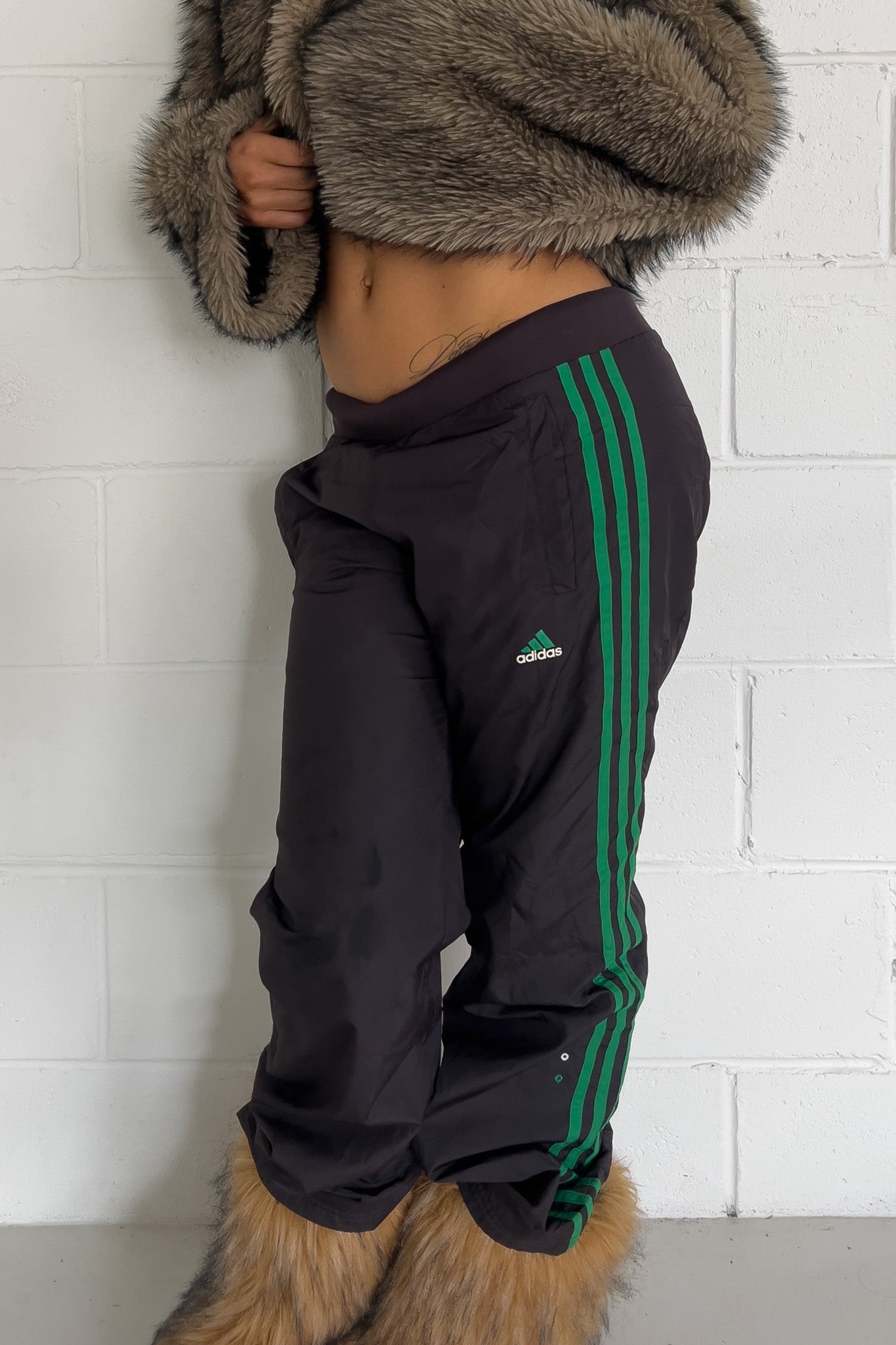ADIDAS brown + green track pants ★ Size labelled small