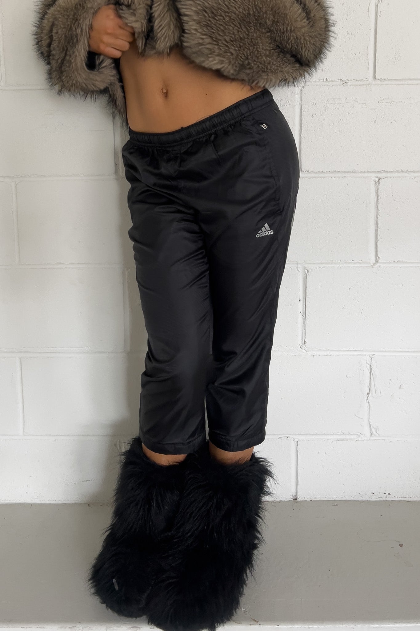 ADIDAS black track capris ★ Size labelled small