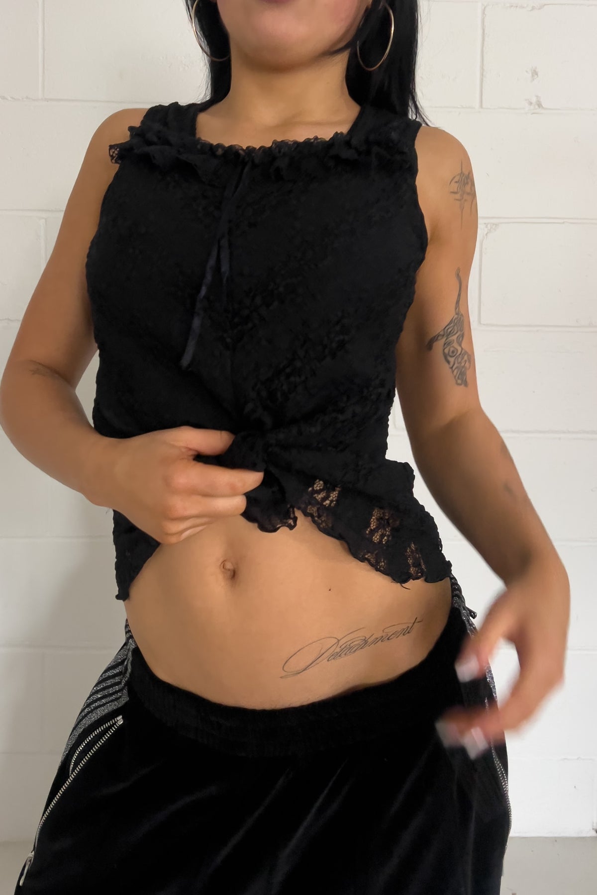 Black festival lace top ★ Size est large
