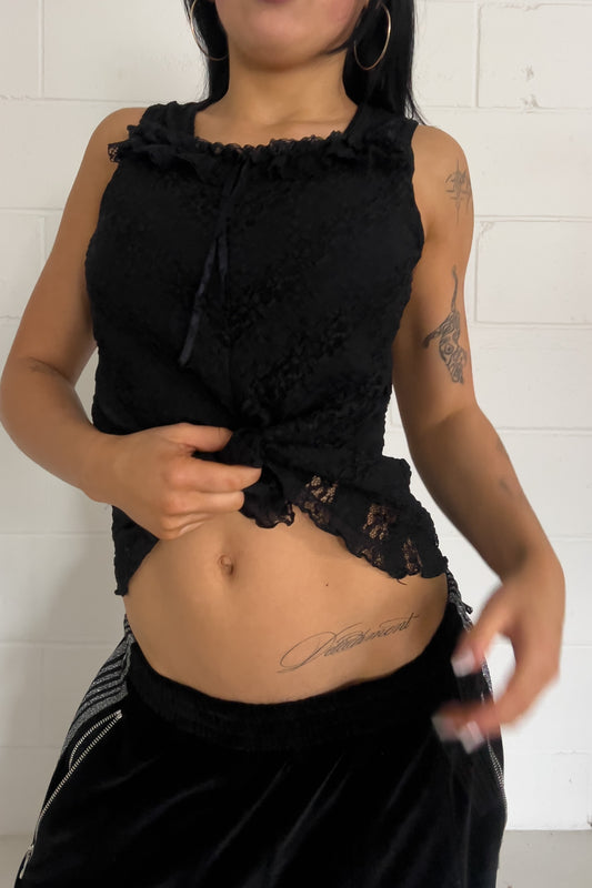 Black festival lace top ★ Size est large