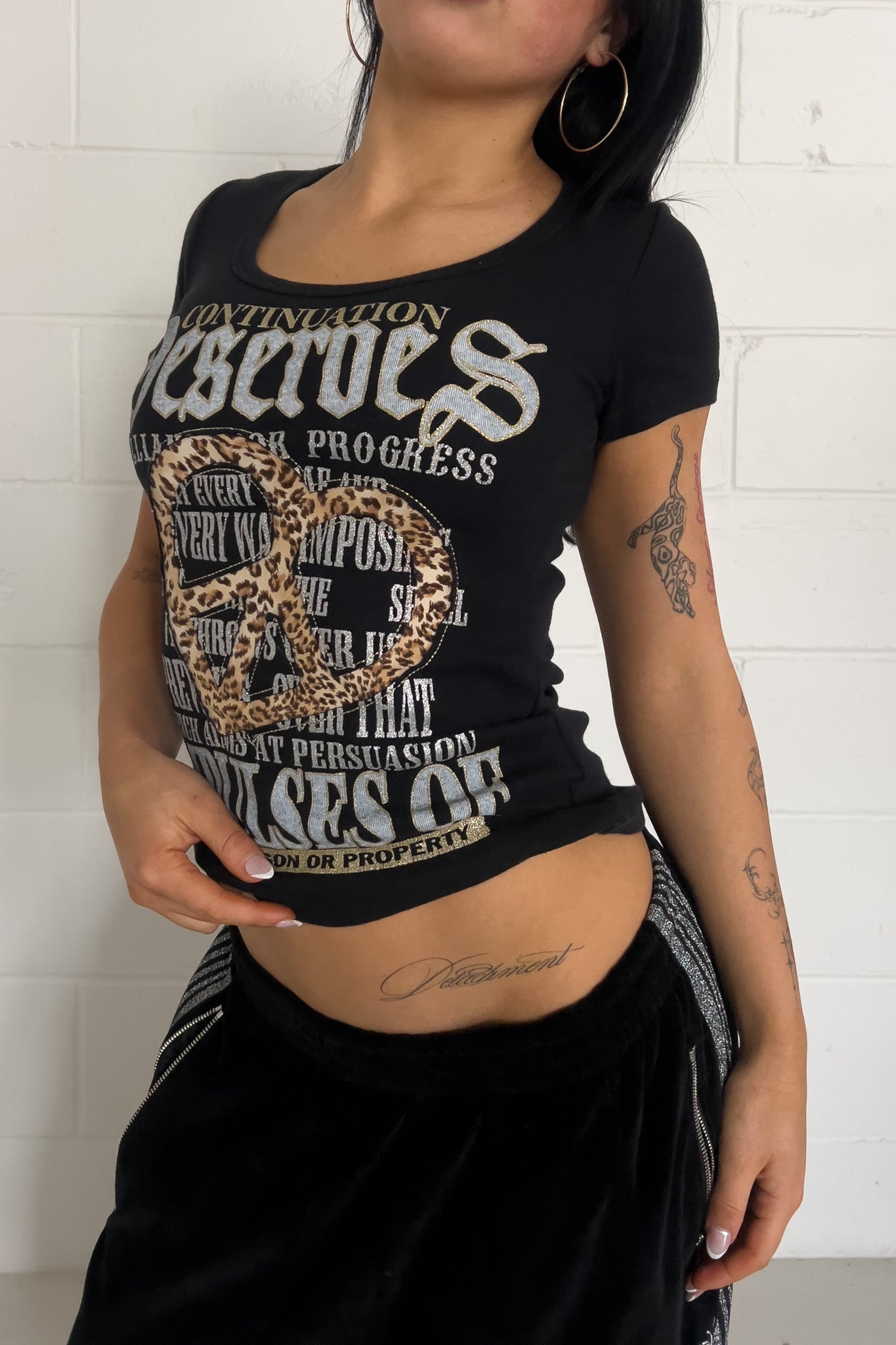 Black + leopard graphic top ★ Size est small