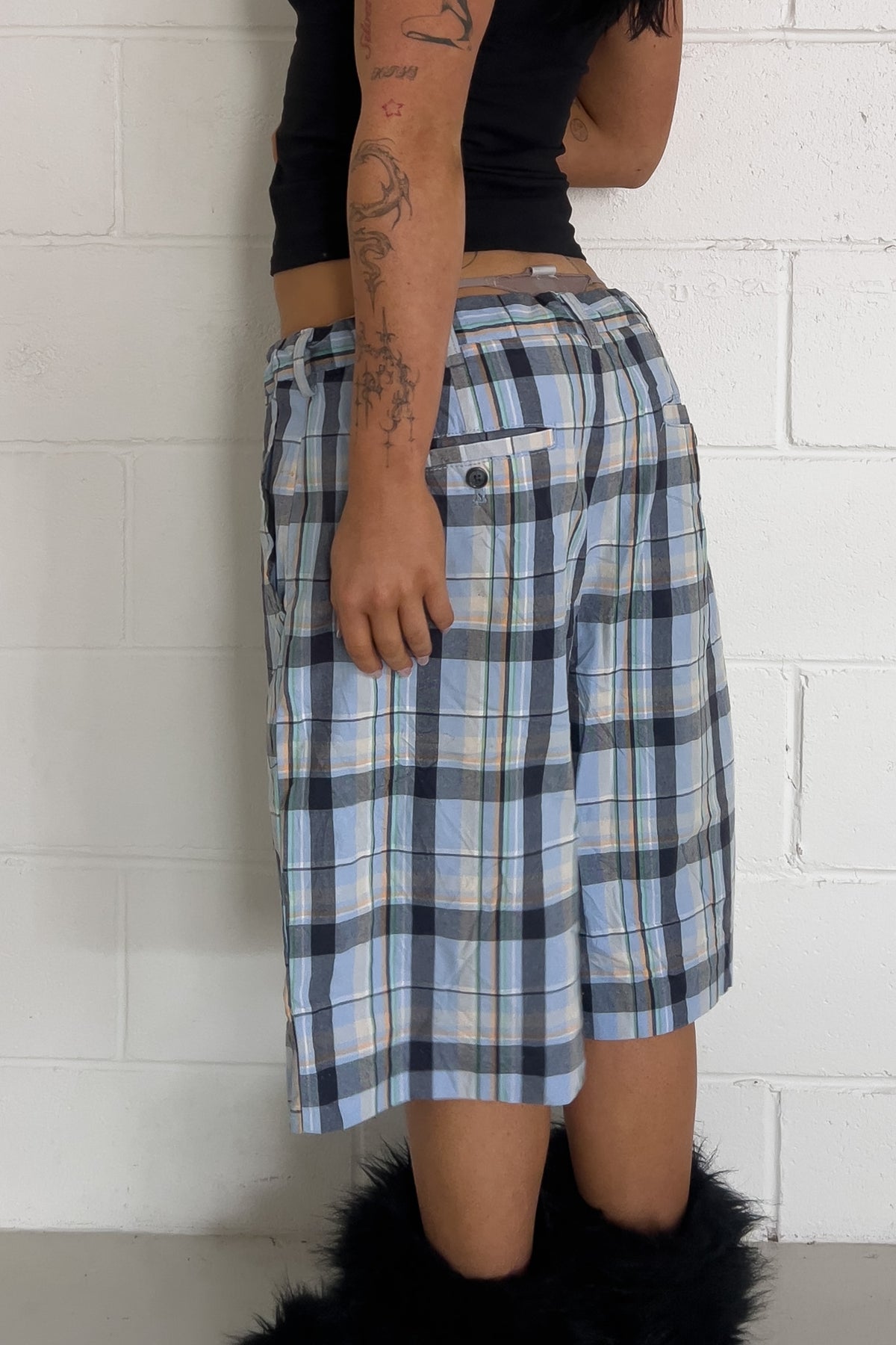 IZOD light blue plaid short ★ One size adjustable waist