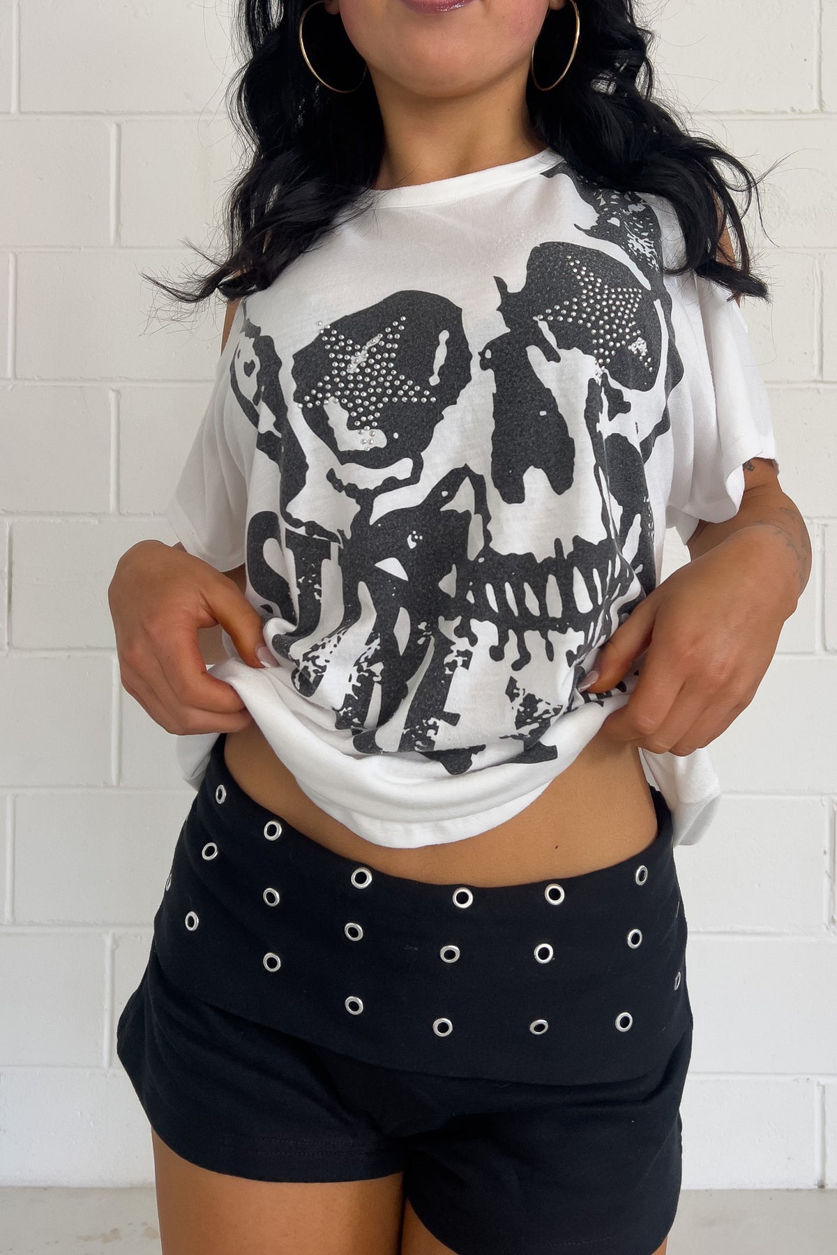 MKR white graphic top ★ Size est medium