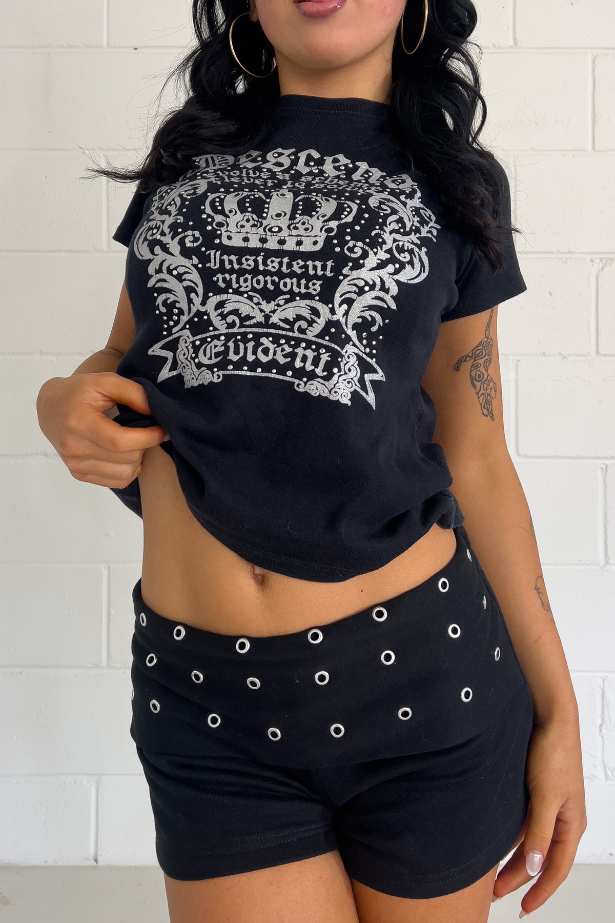 Black graphic crown tank ★ Size labelled large