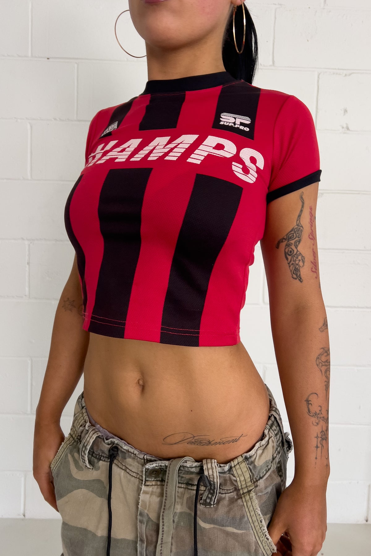 EXPLORER red (champs) baby tee ★ Size est small