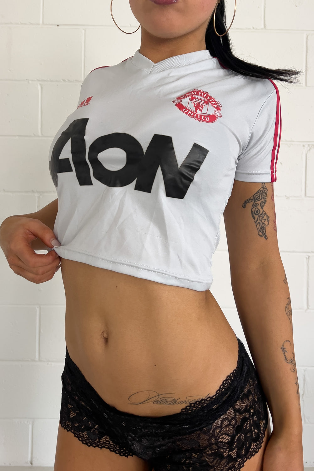 ADIDAS grey + red (aon) cropped jersey ★ Size estimated XS