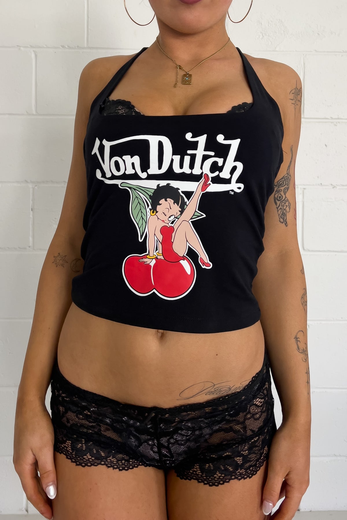 VONDUTCH black "cherry" top ★ Size labelled medium
