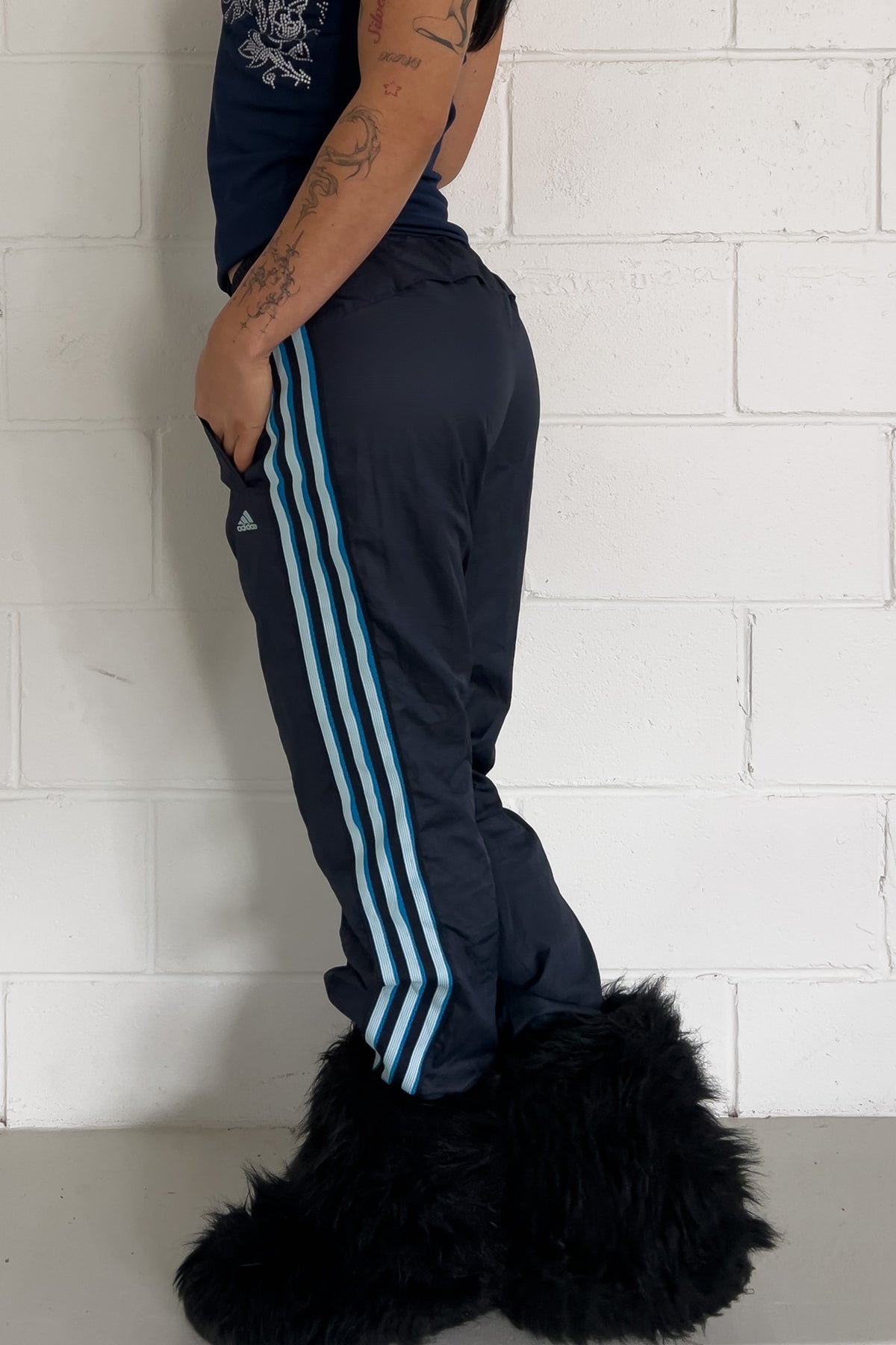 ADIDAS navy + baby blue trackpants ★ Size labelled 12 (J)