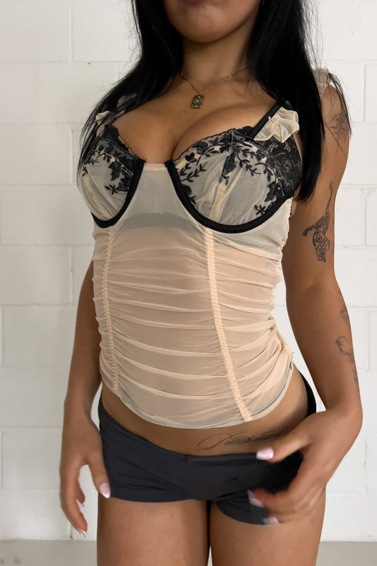 Cream + black lace corset ★ Size est medium
