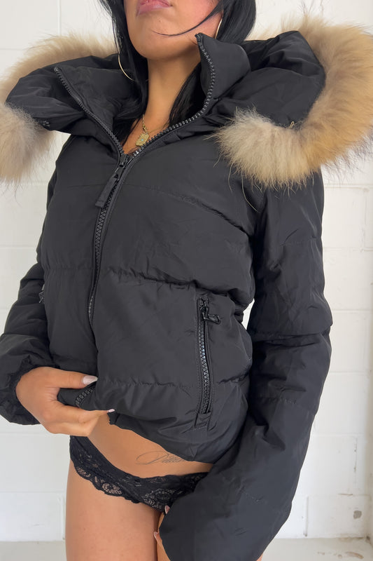 Black fluffy jacket ★ Size est small