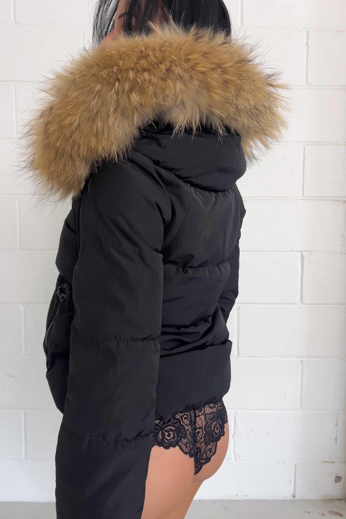 Black fluffy jacket ★ Size est small