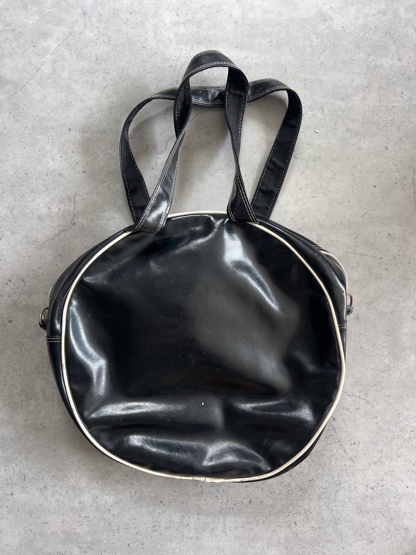 PLAYBOY circular hot pink bag ★